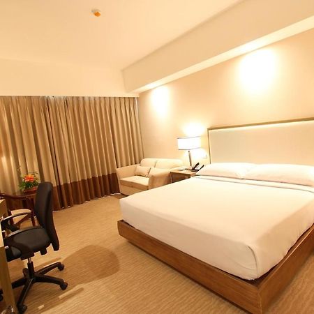 Garden Orchid Hotel & Resort Corp. Zamboanga Exteriör bild