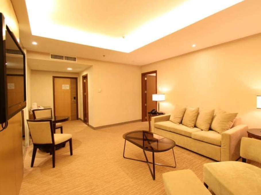 Garden Orchid Hotel & Resort Corp. Zamboanga Exteriör bild